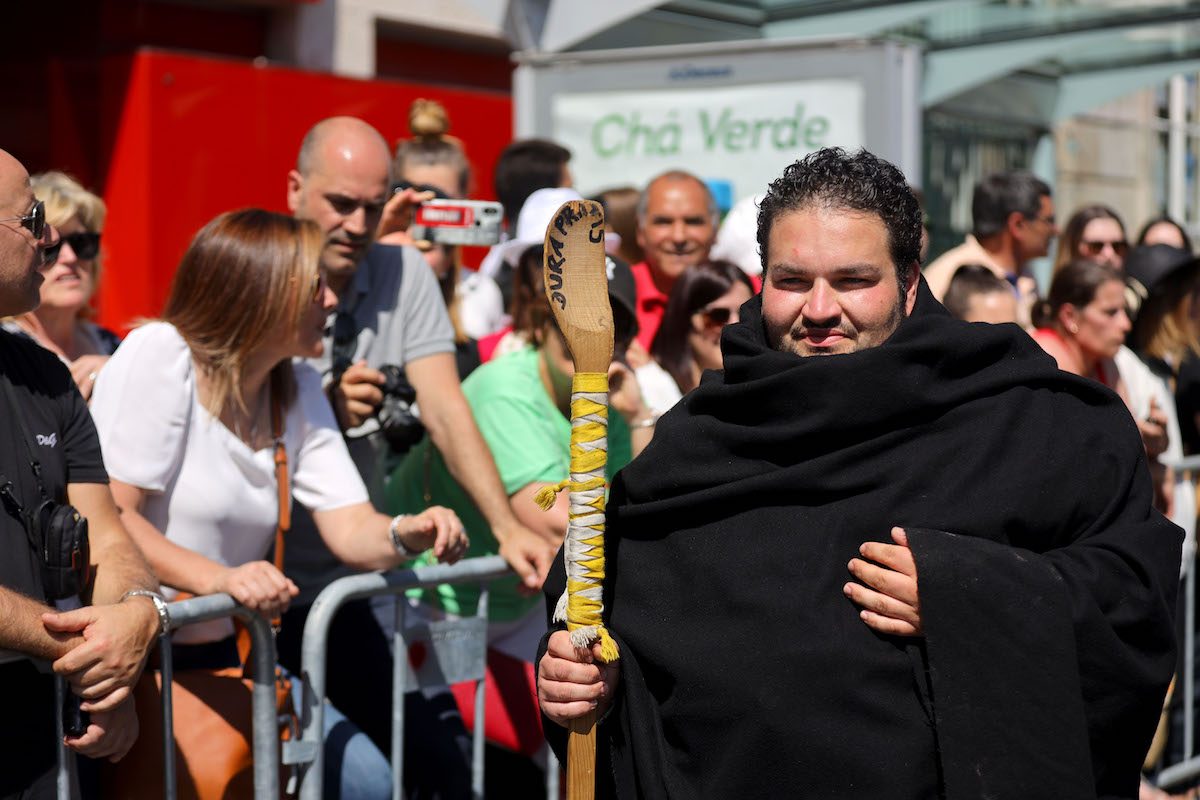 Cortejo académico levou milhares de estudantes às ruas de braga - imagens