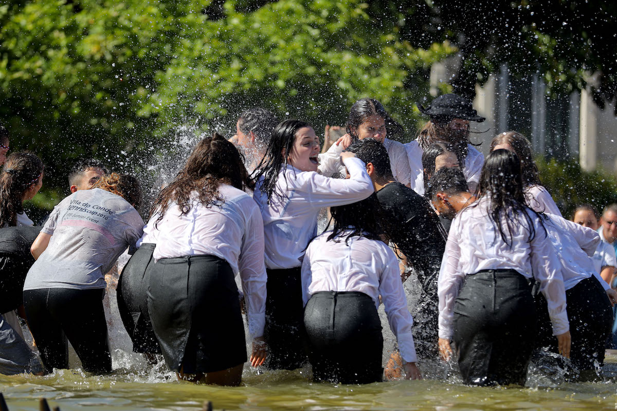 Cortejo académico levou milhares de estudantes às ruas de braga - imagens
