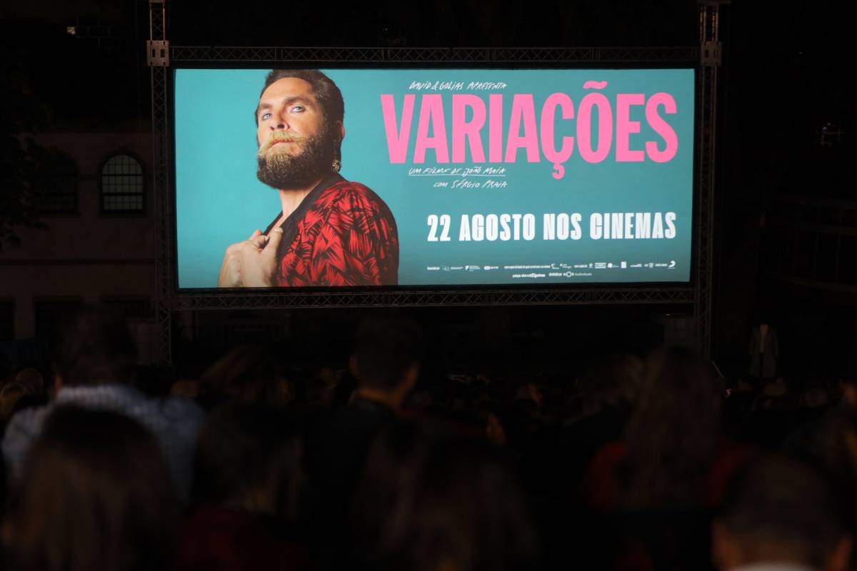 Multidão assistiu à antestreia de "variações" 7 Multidão assistiu à antestreia de "variações"