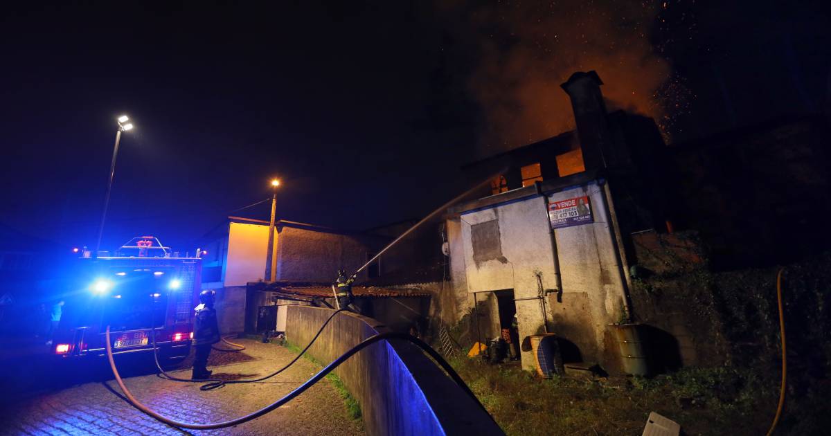 Bombeiros evitaram tragédia em braga 14 Bombeiros evitaram tragédia em braga