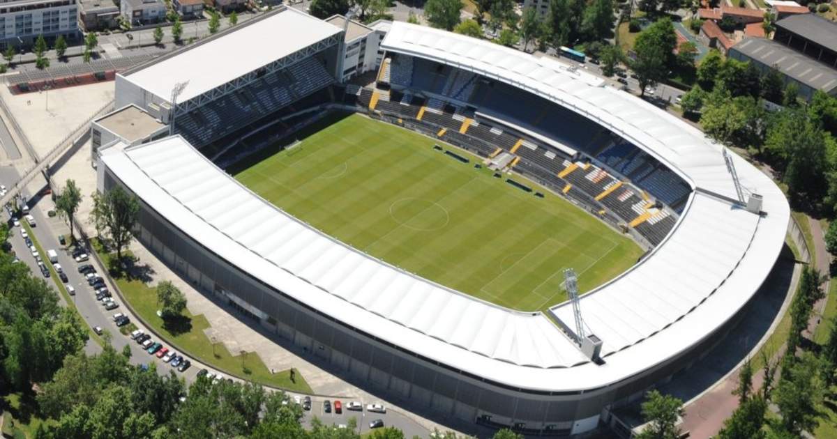 FC Porto: Já rola a bola no Estádio D. Afonso Henriques para o