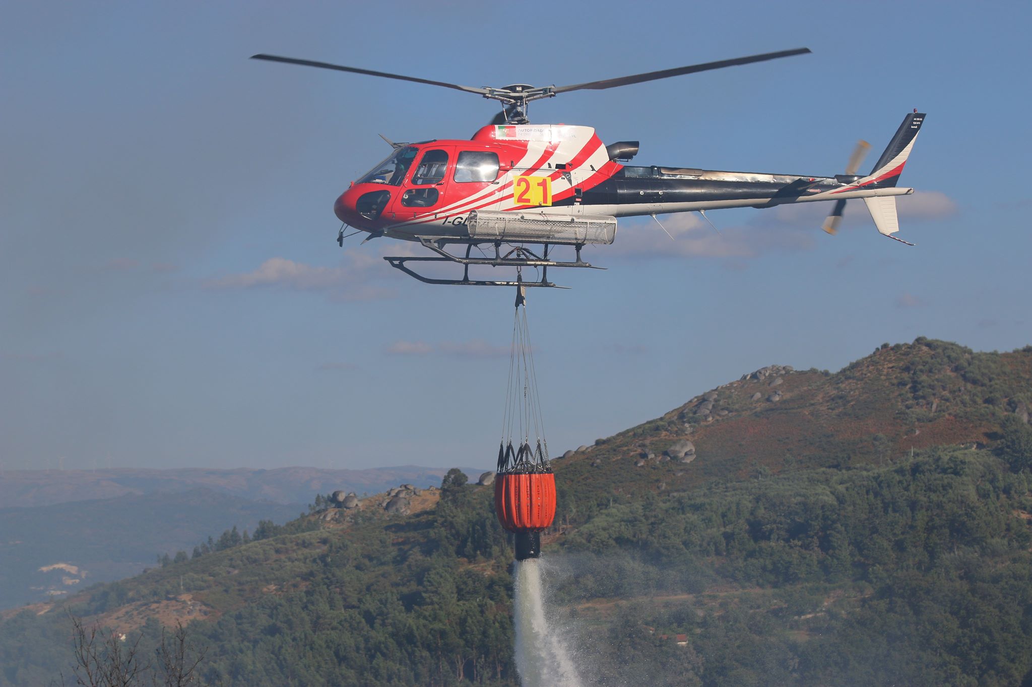 Incêndio em cabeceiras de basto rondou habitações 8 Incêndio em cabeceiras de basto rondou habitações