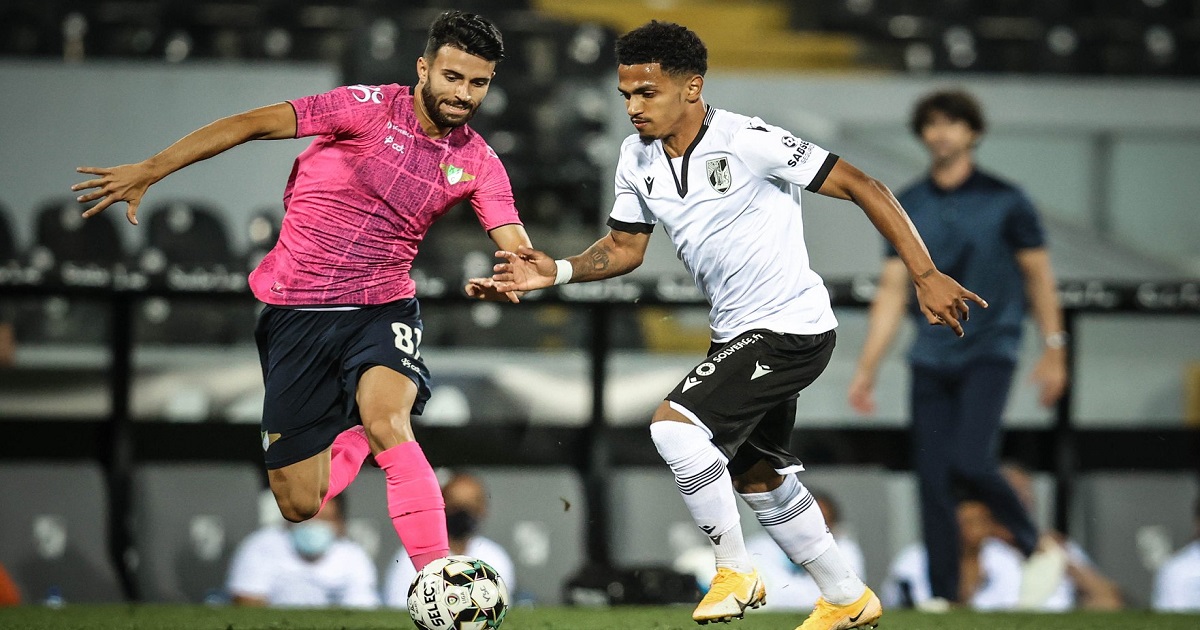 Vitória sc, ainda sem quaresma, empata com moreirense