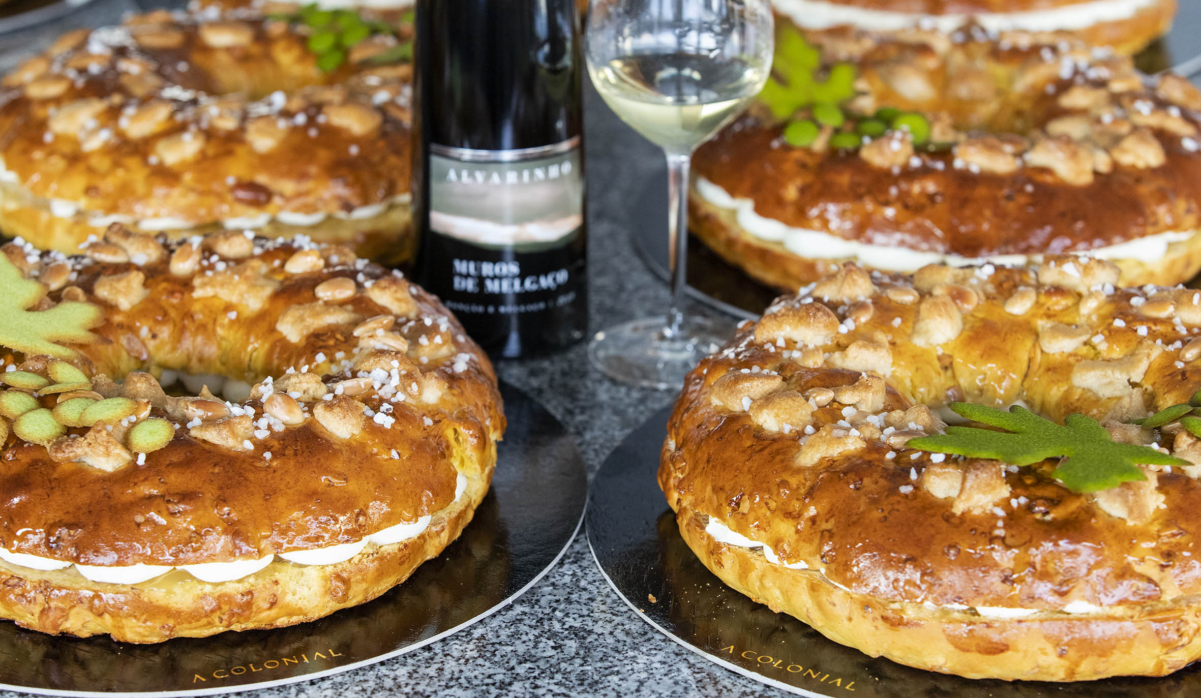 Pastelaria emblemática de barcelos cria bolo-rei de alvarinho 6 Pastelaria emblemática de barcelos cria bolo-rei de alvarinho