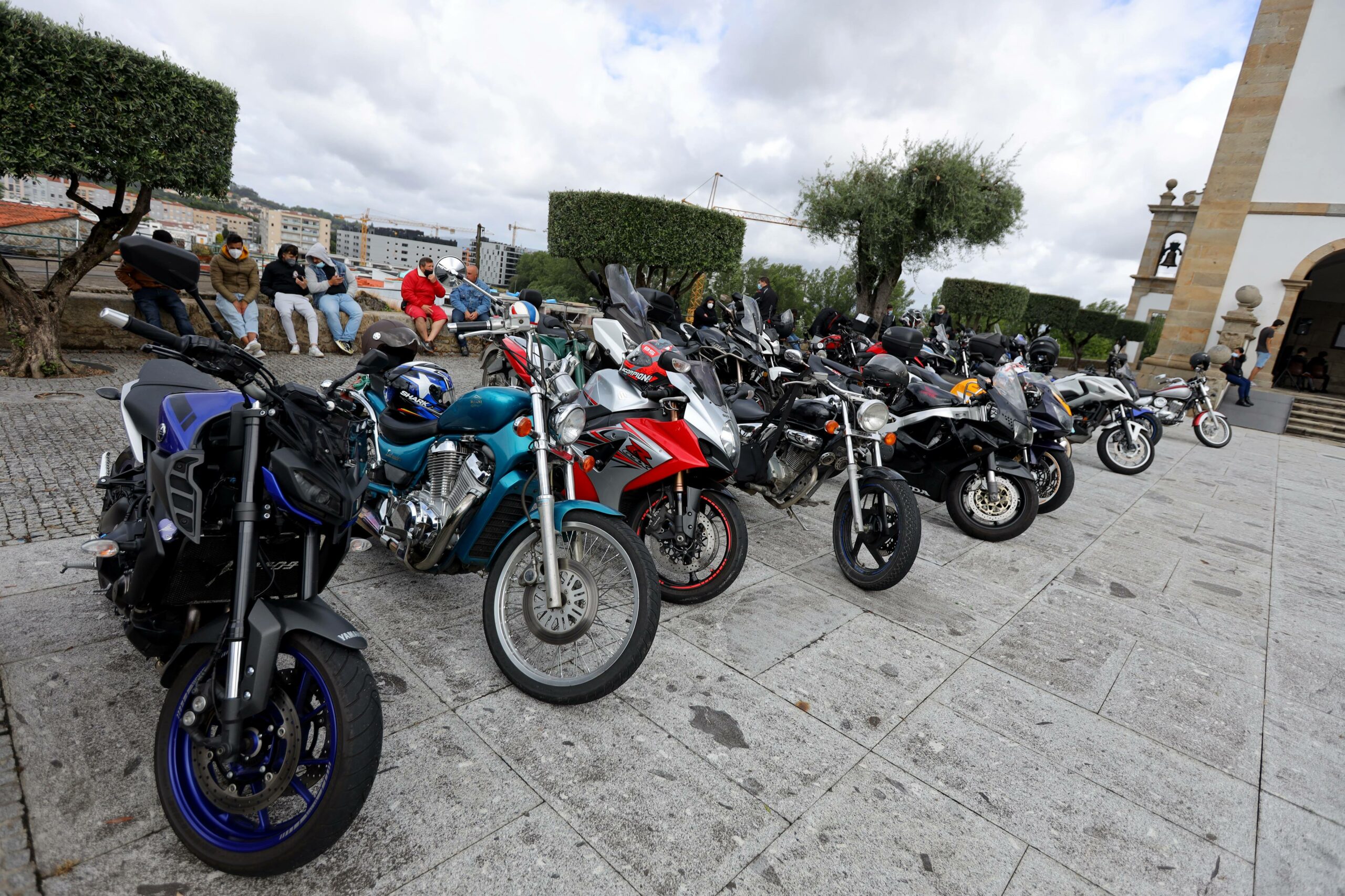 Motards vão à missa em braga pedir a bênção após três acidentes numa semana 6 Motards vão à missa em braga pedir a bênção após três acidentes numa semana