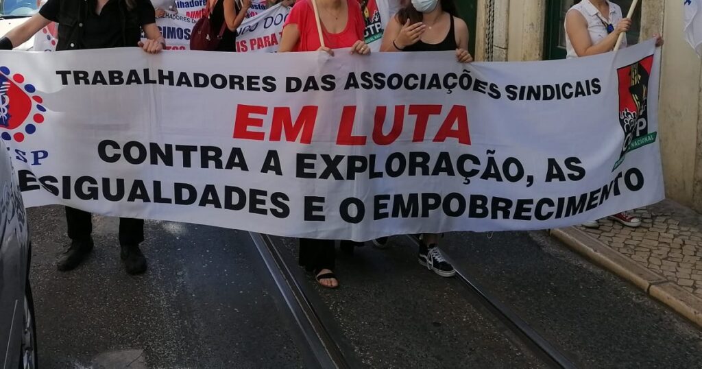 Trabalhadores Do Comércio De Braga Em Greve Por Aumentos Salariais Dignos