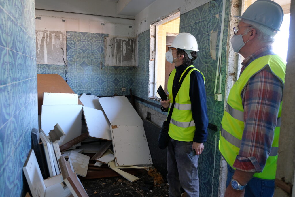 Máquina tritura 15 mil toneladas de materiais do prédio coutinho em viana 13 Máquina tritura 15 mil toneladas de materiais do prédio coutinho em viana