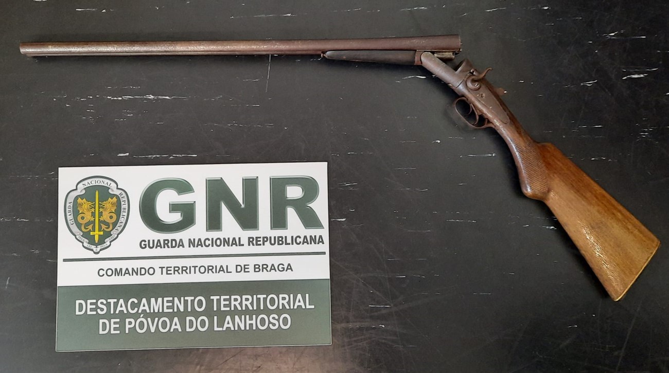 Gnr apreende arma ilegal a homem de 38 anos em amares