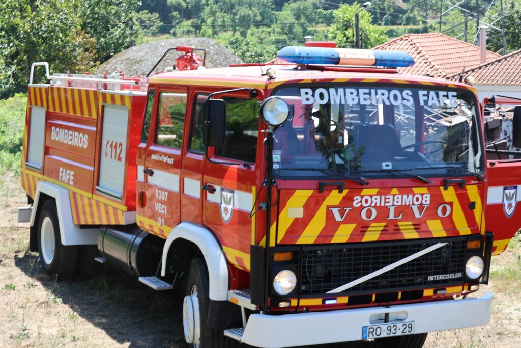 Casa destruída pelas chamas em fafe. Há suspeitas de fogo posto 6 Casa destruída pelas chamas em fafe. Há suspeitas de fogo posto