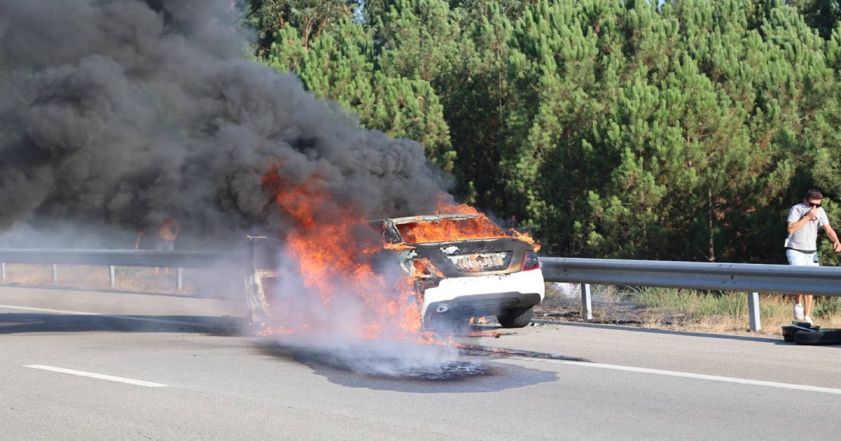 Mercedes arde na a7