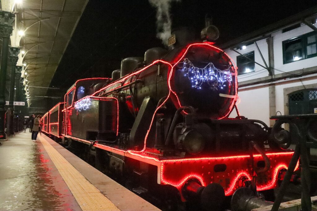 Há um comboio de natal a vapor na linha do minho
