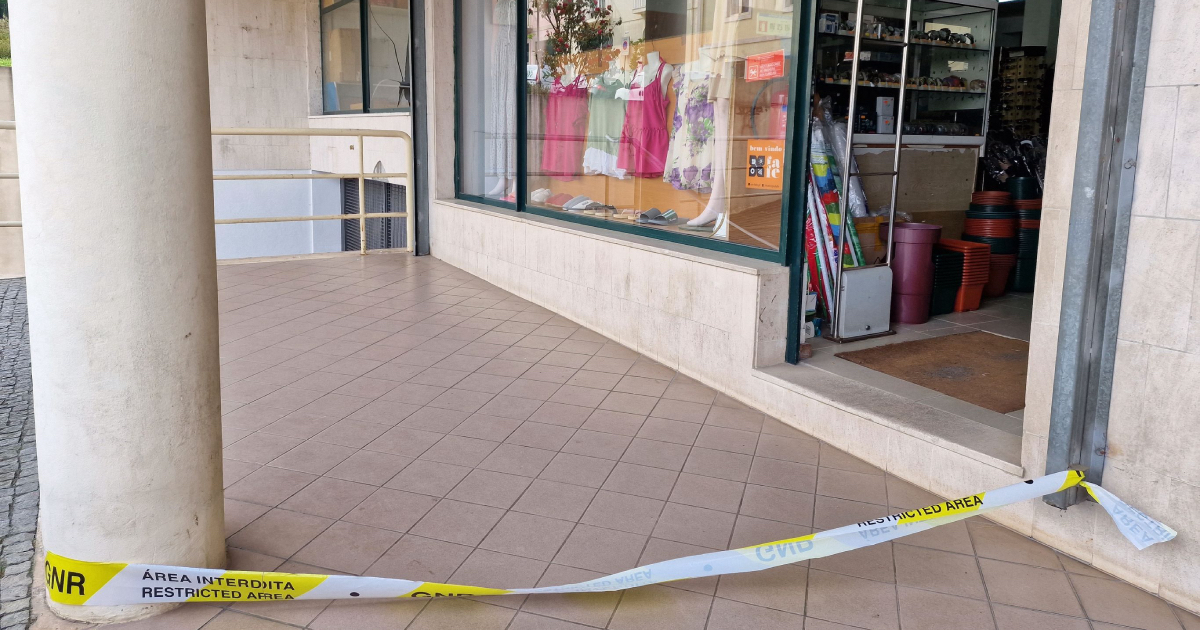 Apanhado em flagrante a assaltar loja em fafe