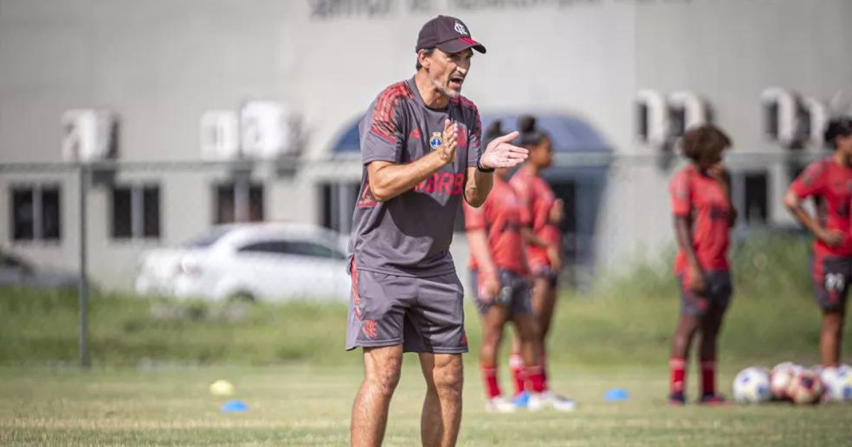 Ex-jogador do sc braga é treinador da equipa que lidera o brasileirão feminino