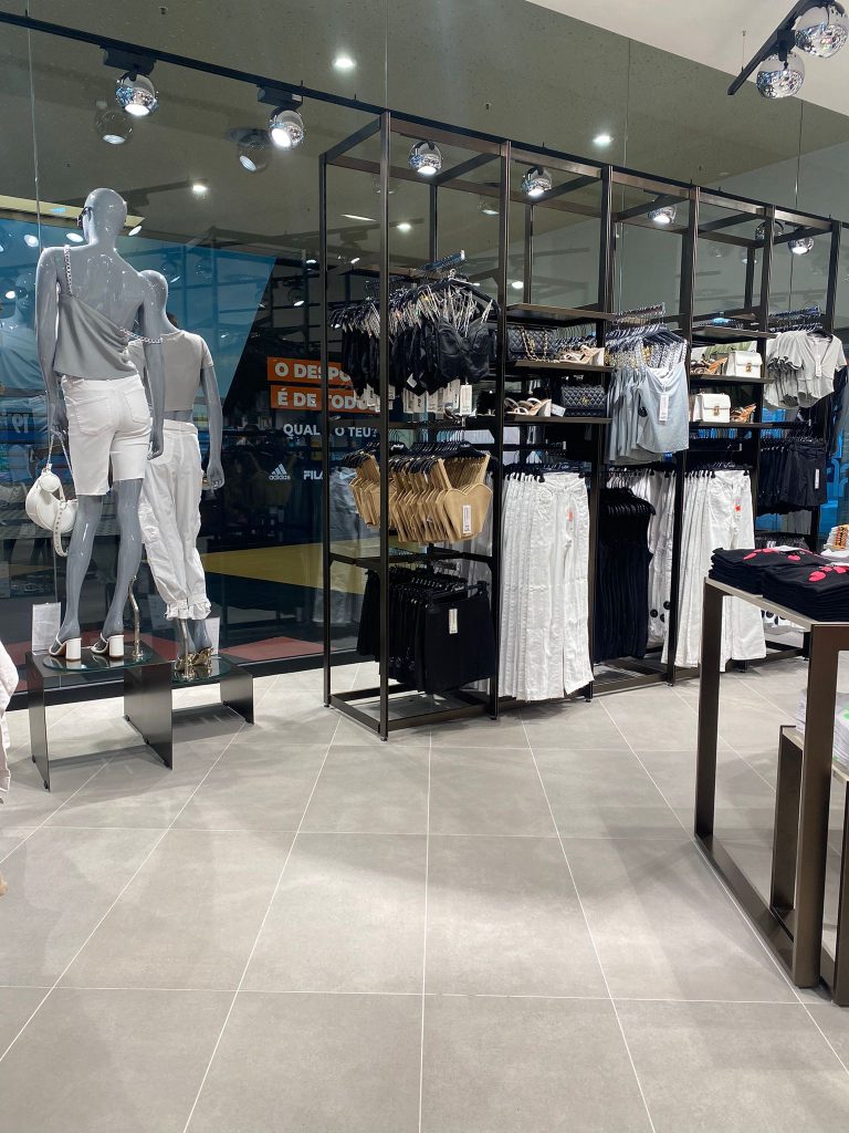 Eis a nova loja em braga de moda nova-iorquina com preços baratos 17 Eis a nova loja em braga de moda nova-iorquina com preços baratos