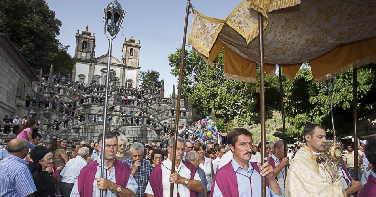 Eis o programa da romaria da senhora da peneda