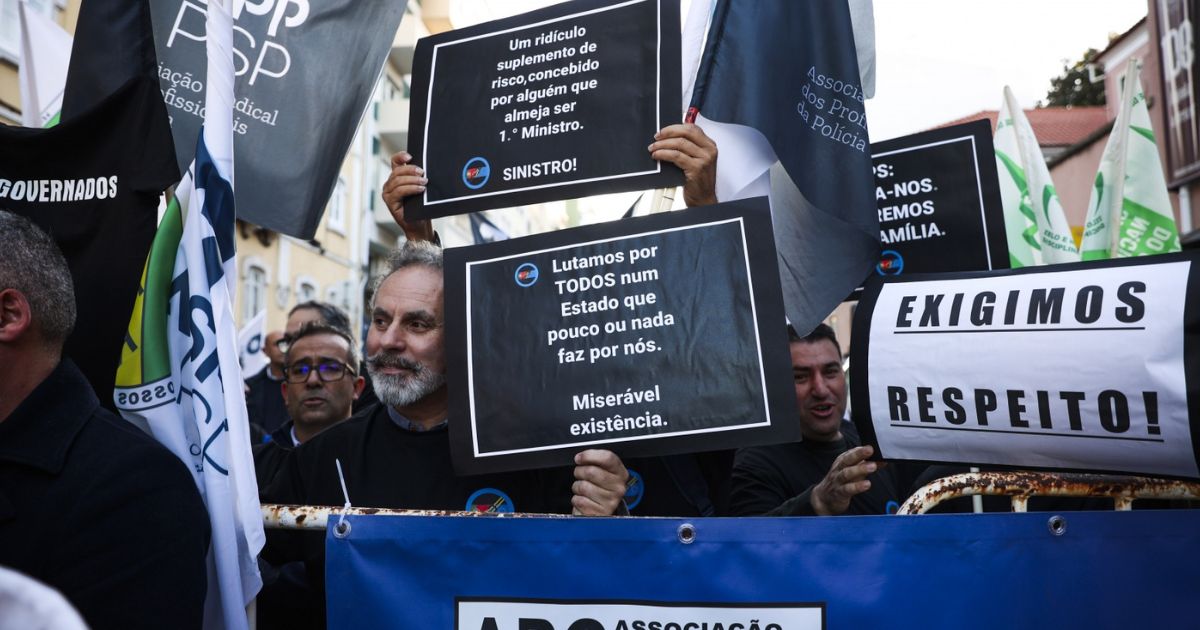 Elementos das forças de segurança querem aumento salarial de 150 euros