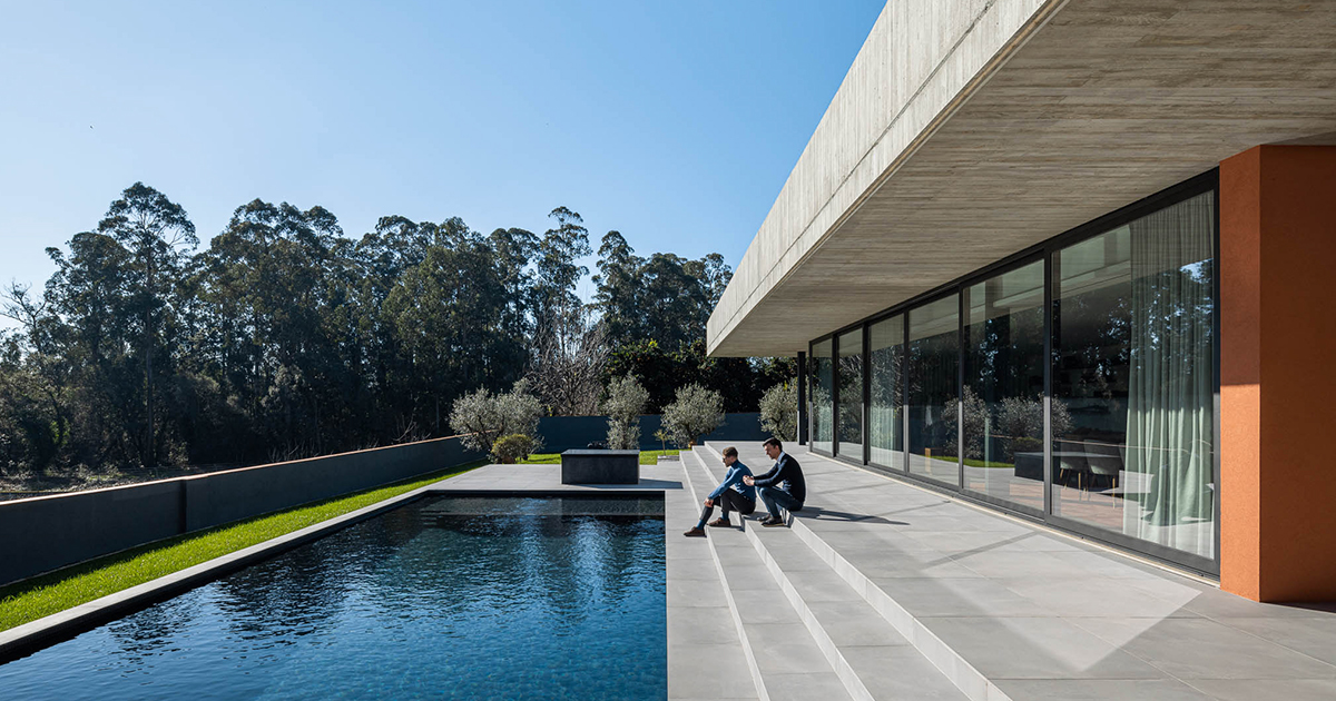 Casa de arquitetos de braga com cobertura em betão natural é candidata a prémio mundial