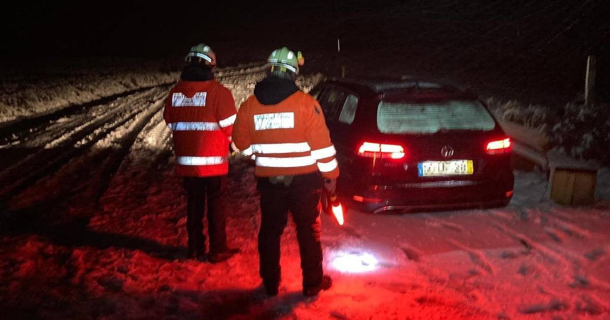Portugueses foram ver a neve à galiza e tiveram de ser resgatados