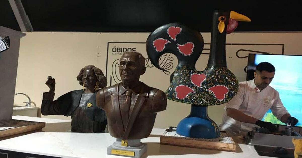 Campeões do mundo fazem galo de barcelos e d. Afonso henriques em chocolate