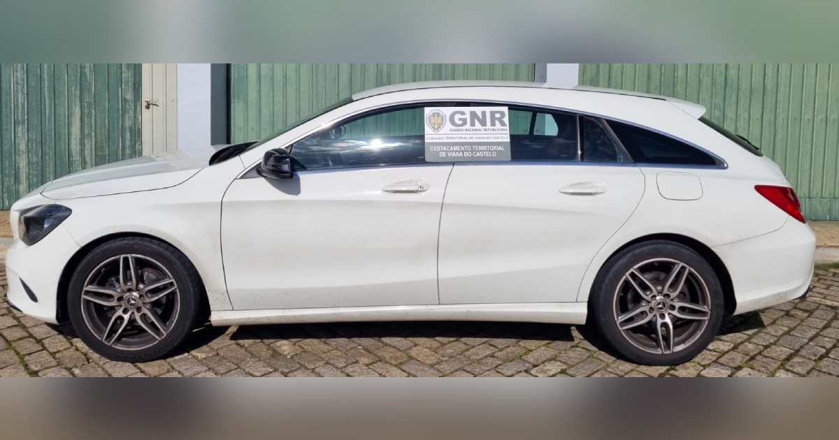 Gnr recupera mercedes furtado por jovens de 16 e 19 anos em viana