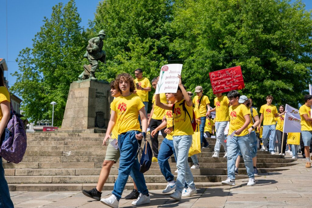 Quatro mil jovens marcharam pela liberdade nas ruas de barcelos 50 Quatro mil jovens marcharam pela liberdade nas ruas de barcelos