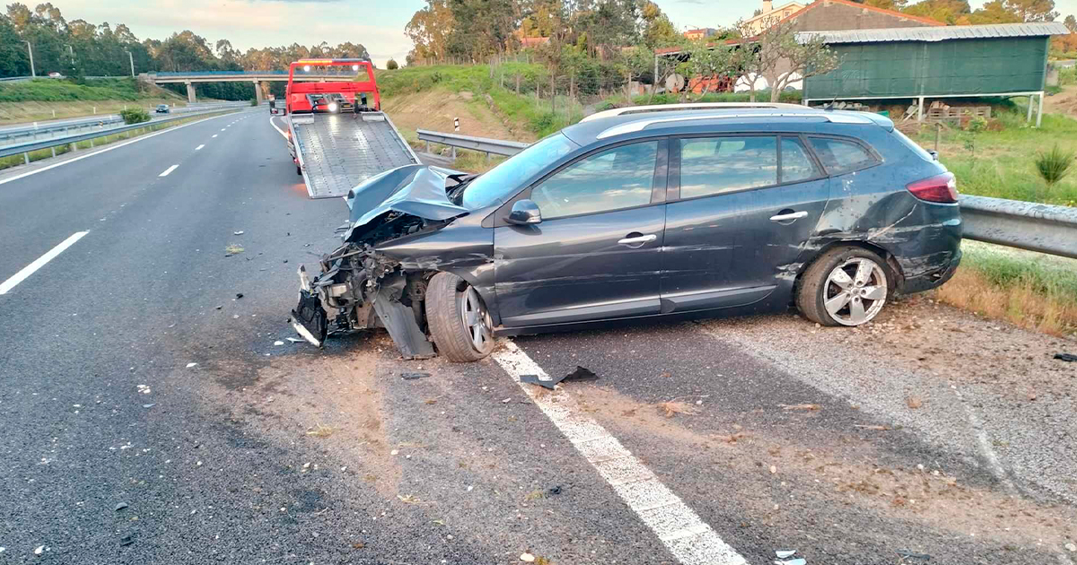 Escapa ileso a aparatoso despiste na a11 em barcelos