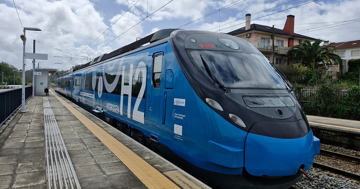 Primeiro comboio a hidrogénio em portugal testado "com sucesso" na linha do minho