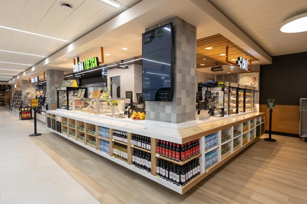 Pingo doce reabre no centro de braga renovado e com restaurante