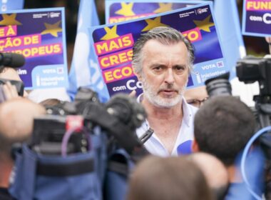 Cotrim acusa governo de "ser paroquial" com apoio a costa para conselho europeu