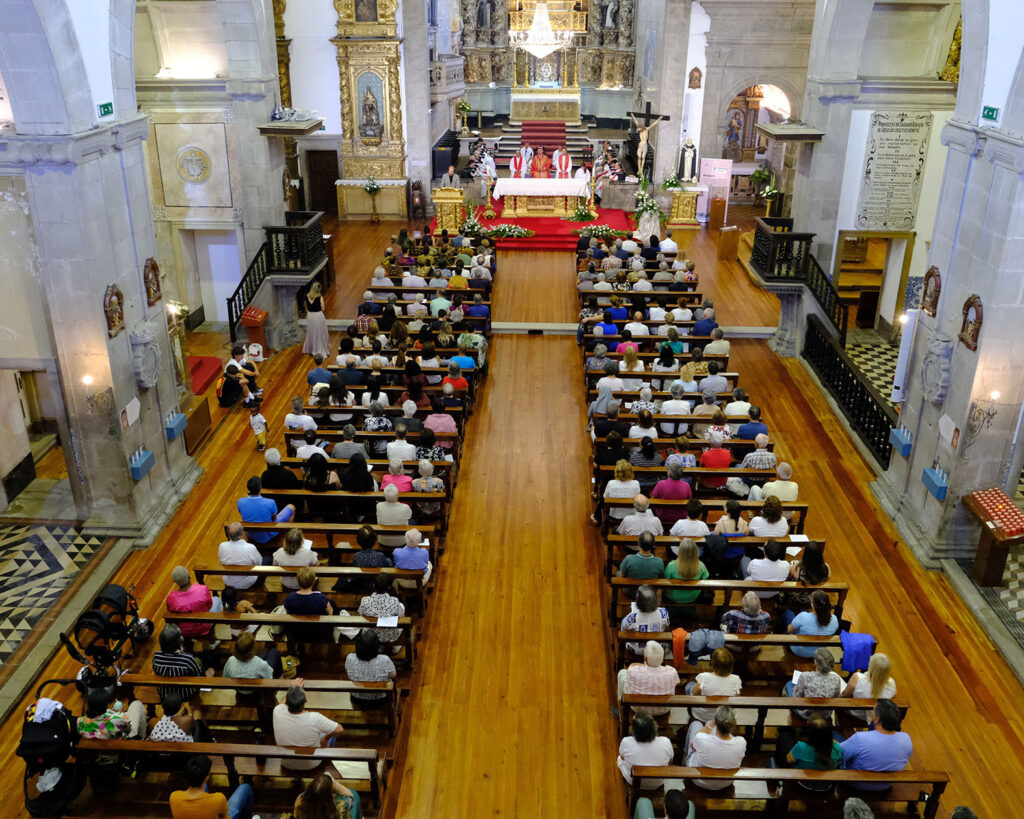 Bispo de viana do castelo nas bodas de prata do padre vasco gonçalves