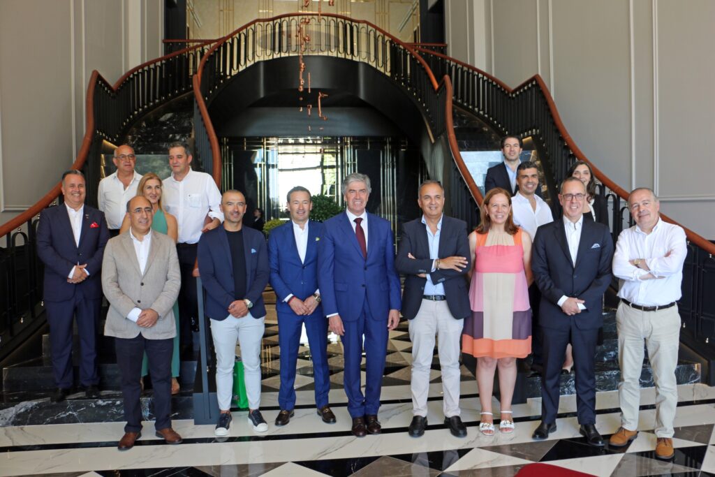 Governo visitou novo hotel de luxo em vila verde 8 Governo visitou novo hotel de luxo em vila verde