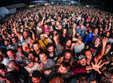 Festival sonicblast volta hoje para quatro dias de rock psicadélico na praia