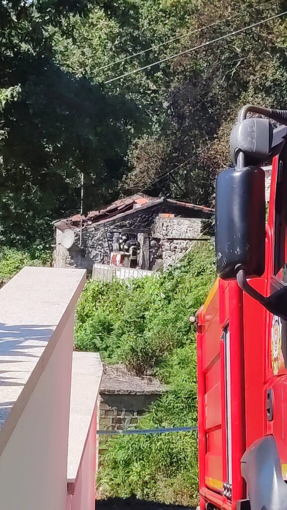 Mulher morre em incêndio numa casa em viana 7 Mulher morre em incêndio numa casa em viana