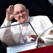 Papa francisco abençoa pescadores das caxinas