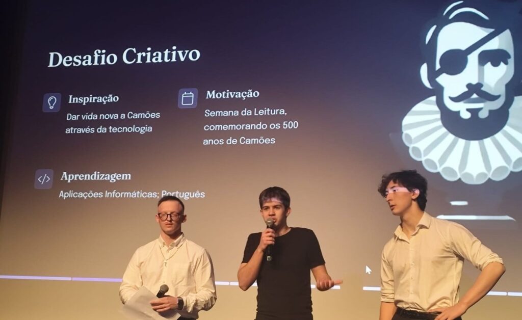 Com esta 'app' criada em arcos de valdevez, tira uma 'selfie' e recebe um poema de camões 6 Com esta 'app' criada em arcos de valdevez, tira uma 'selfie' e recebe um poema de camões