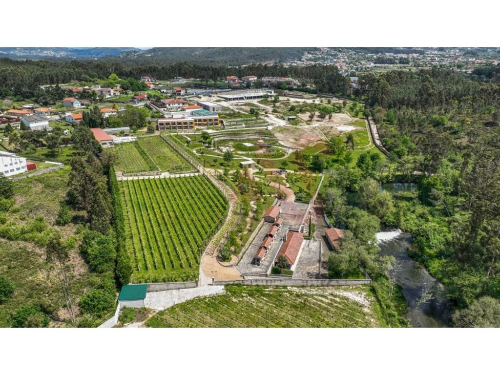 Barcelos: hotel de luxo ainda em construção está à venda por 5,5 milhões de euros 15 Barcelos: hotel de luxo ainda em construção está à venda por 5,5 milhões de euros