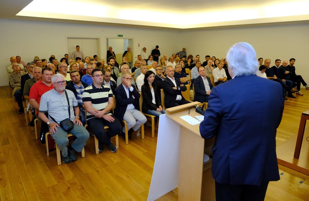 José luís carneiro apresenta candidatura em viana e garante prioridade para as autárquicas 18 José luís carneiro apresenta candidatura em viana e garante prioridade para as autárquicas