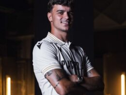 Miguel nóbrega assina pelo vitória sc