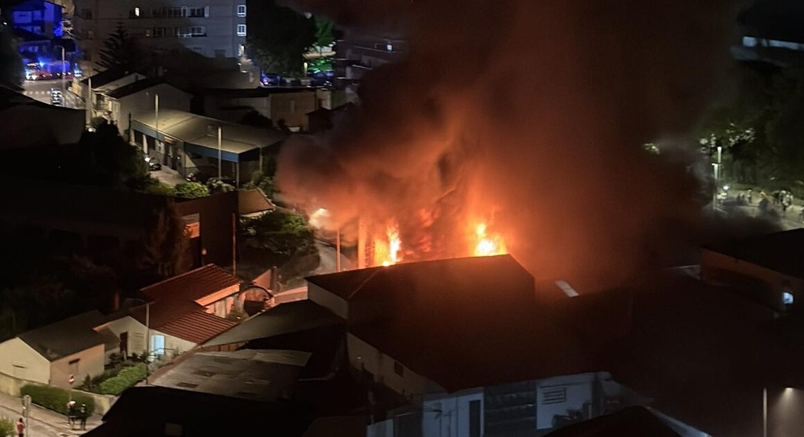 Oficina de pneus destruída por incêndio na trofa