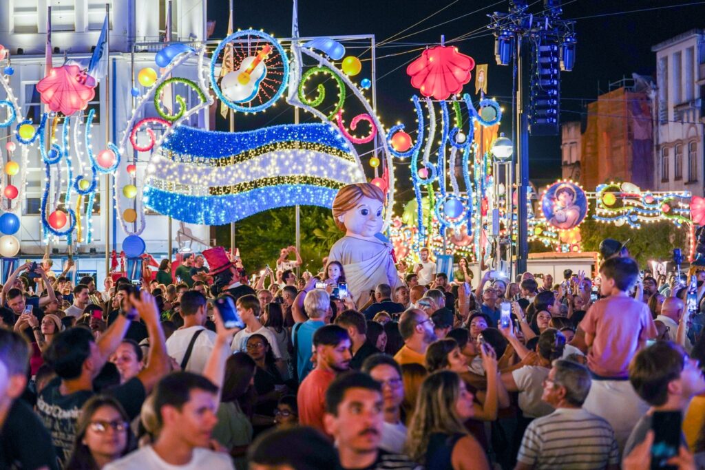 E fez-se luz no são joão de braga 20 E fez-se luz no são joão de braga