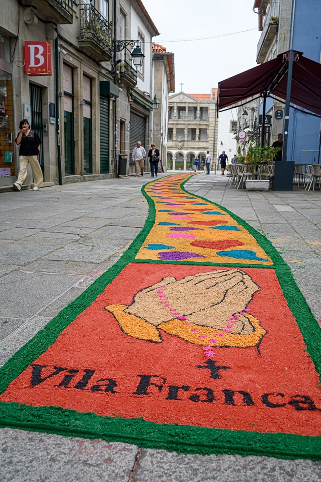 Centenas embelezam ruas de viana do castelo com tapetes de flores 57 Centenas embelezam ruas de viana do castelo com tapetes de flores