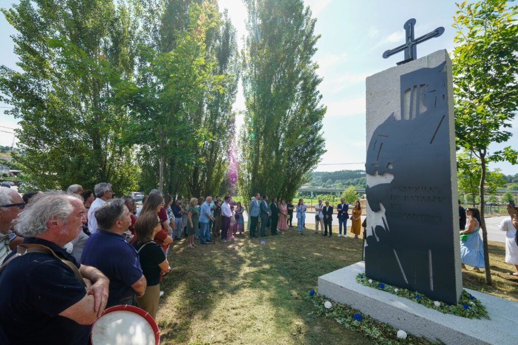 Guimarães inaugura rotunda que homenageia batalha que deu origem a portugal 6 Guimarães inaugura rotunda que homenageia batalha que deu origem a portugal