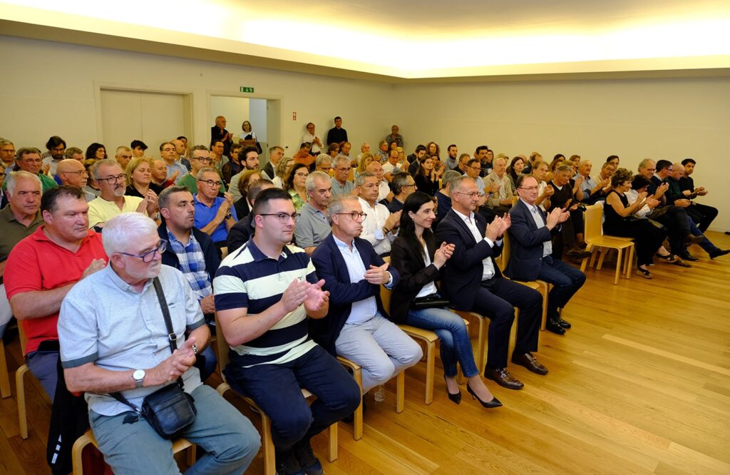 José luís carneiro apresenta candidatura em viana e garante prioridade para as autárquicas 16 José luís carneiro apresenta candidatura em viana e garante prioridade para as autárquicas