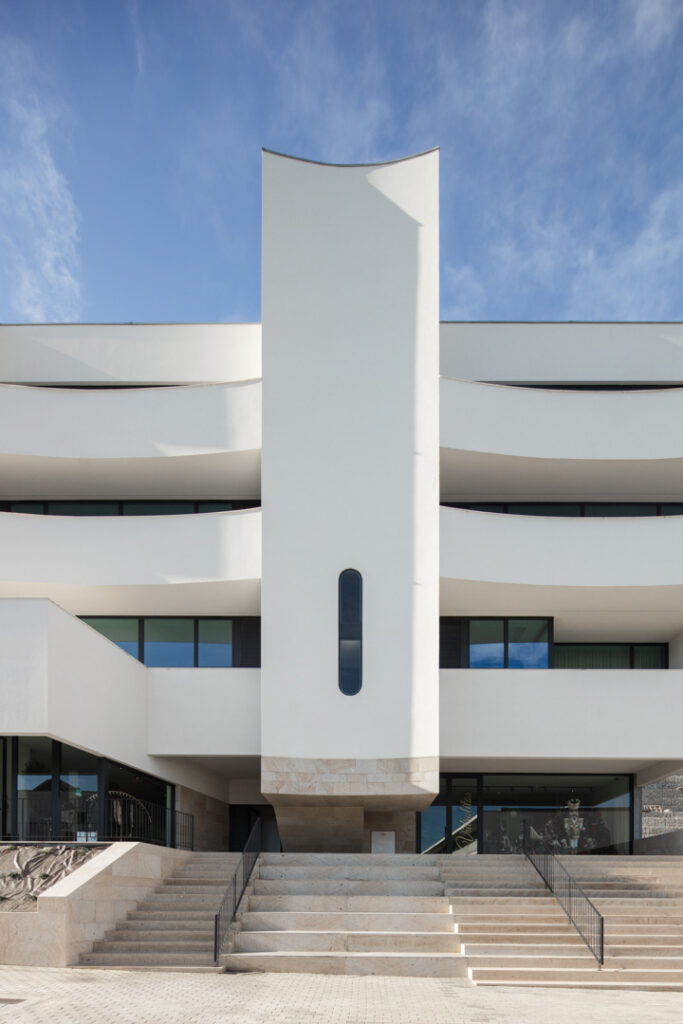 Ponte de lima: apartamentos com varandas onduladas ganham prémio internacional de arquitetura 15 Ponte de lima: apartamentos com varandas onduladas ganham prémio internacional de arquitetura