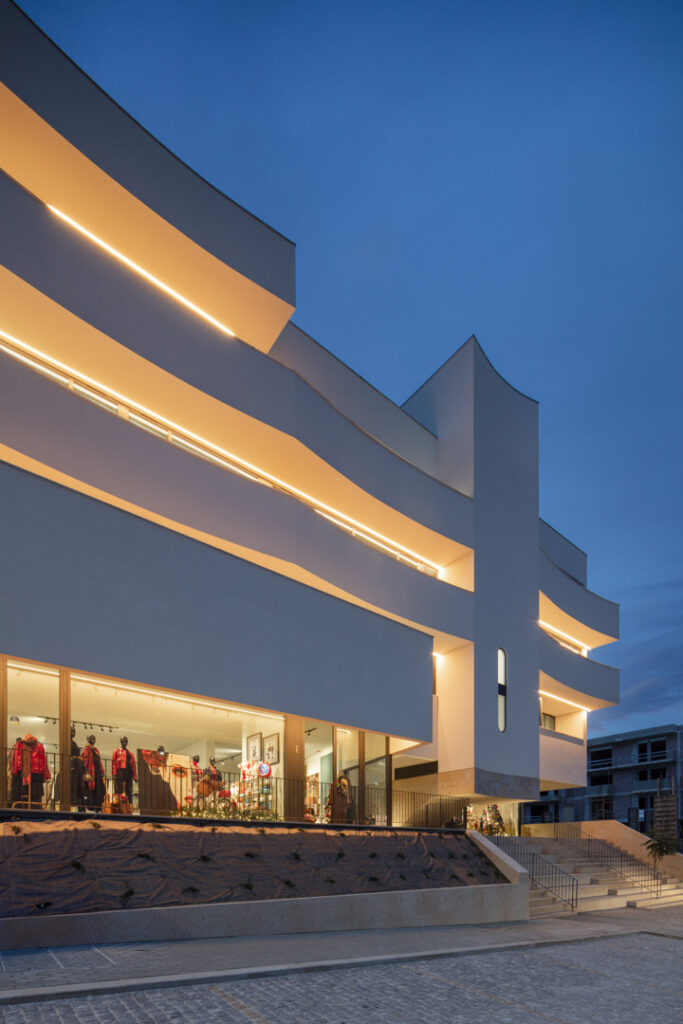 Ponte de lima: apartamentos com varandas onduladas ganham prémio internacional de arquitetura 25 Ponte de lima: apartamentos com varandas onduladas ganham prémio internacional de arquitetura
