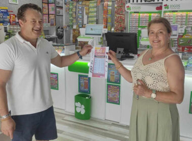 Só ia cumprimentar o dono do quiosque e ganhou 100 mil euros na raspadinha em barcelos