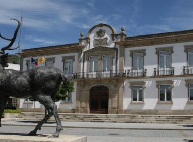 Câmara de cerveira tem 20 trabalhos de verão para jovens até aos 25 anos (as candidaturas já abriram)