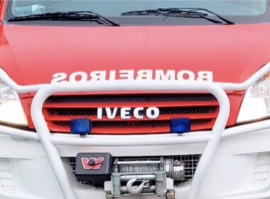 Motociclista em estado grave após colisão em monção