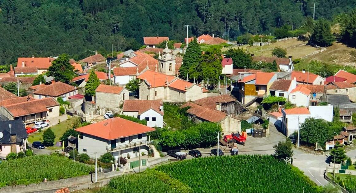 Homem em estado grave após ser colhido por boi em melgaço