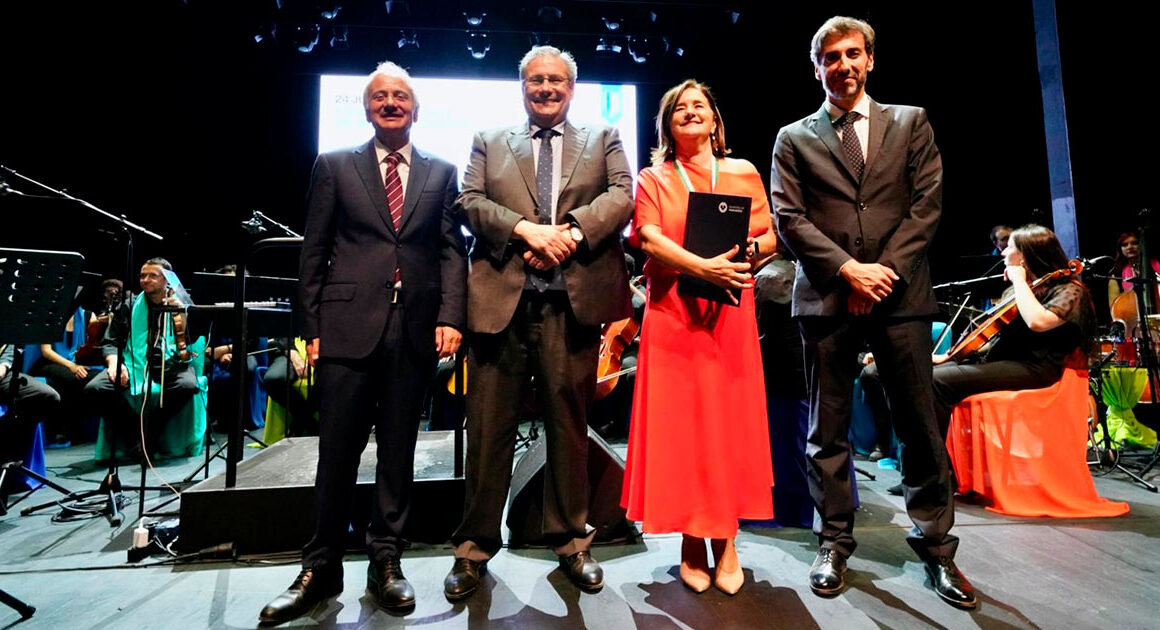 Presidente do ipca distinguida com medalha de honra de guimarães